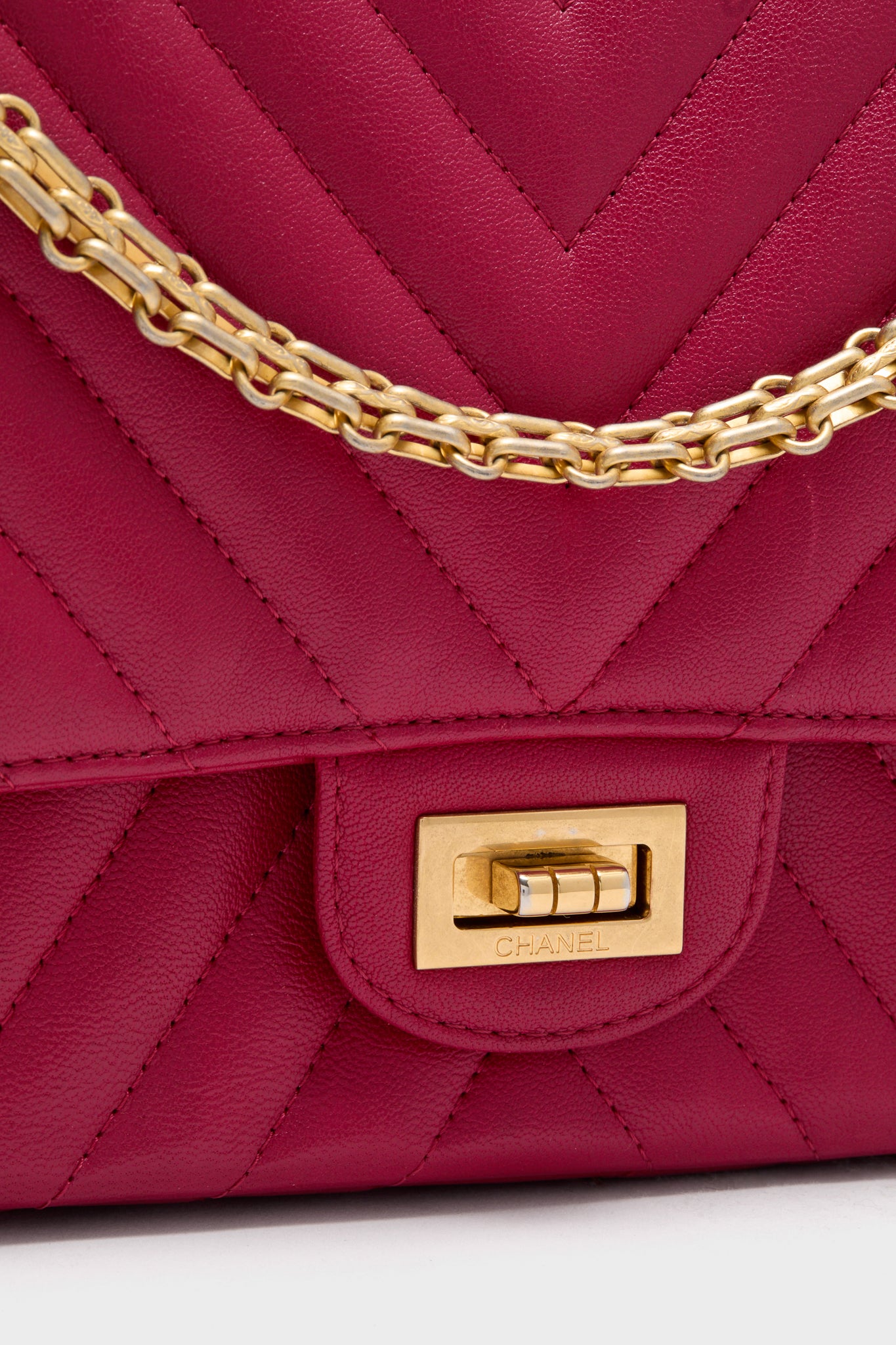 CHANEL Red Reissue 2.55 Flap Bag Calf Leather-Beilave