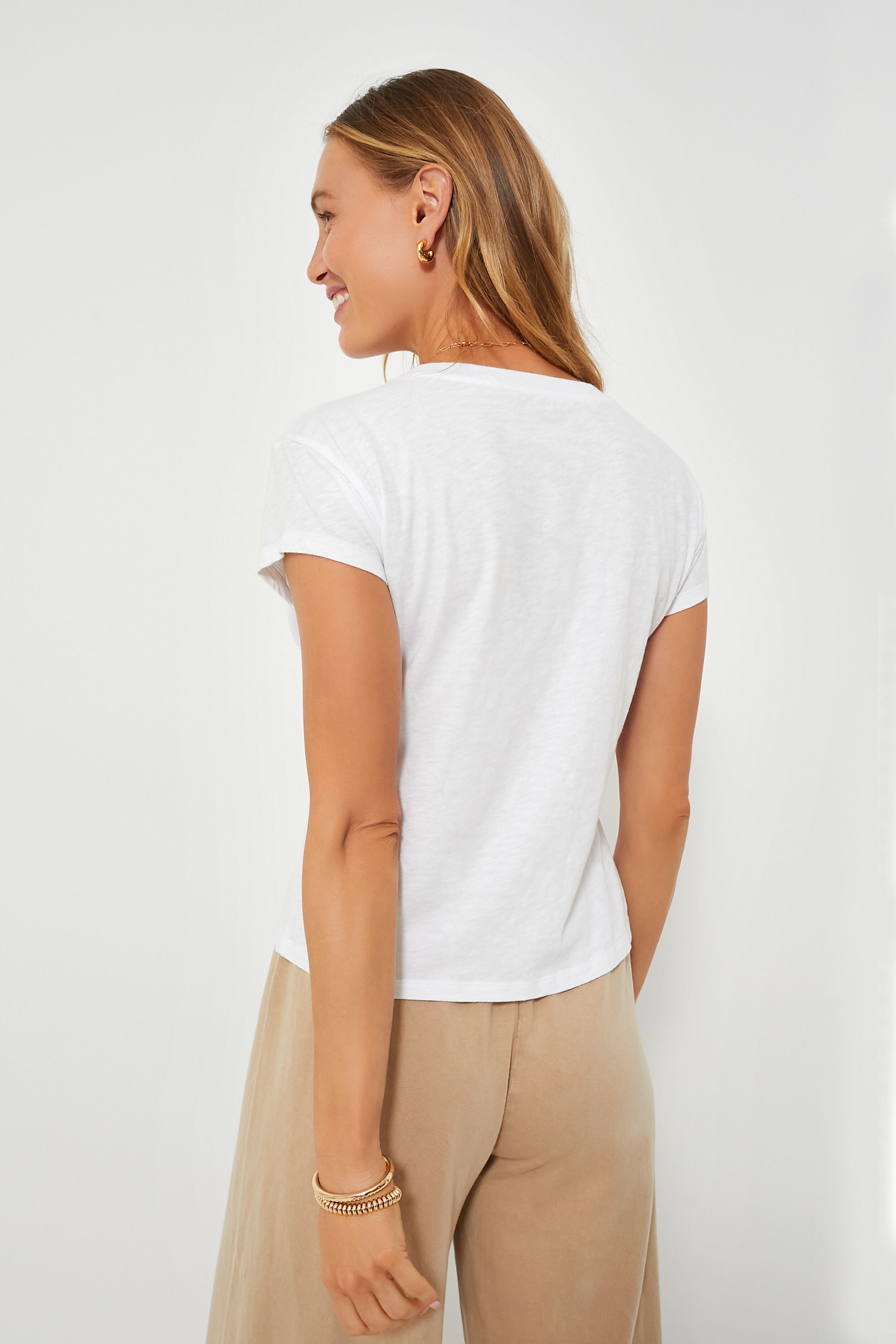 White Modern V Neck Tee-Beilave