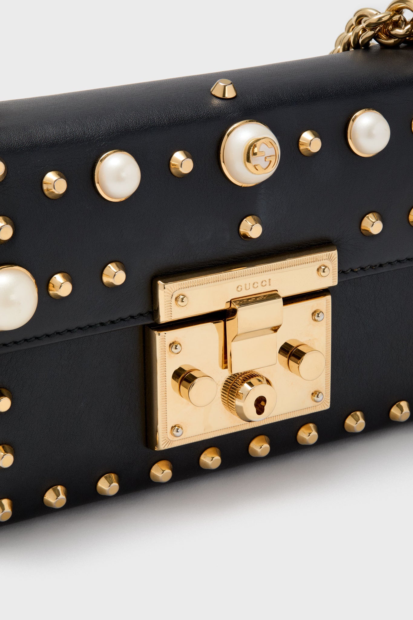 Gucci Black Padlock Chain Shoulder Bag-Beilave