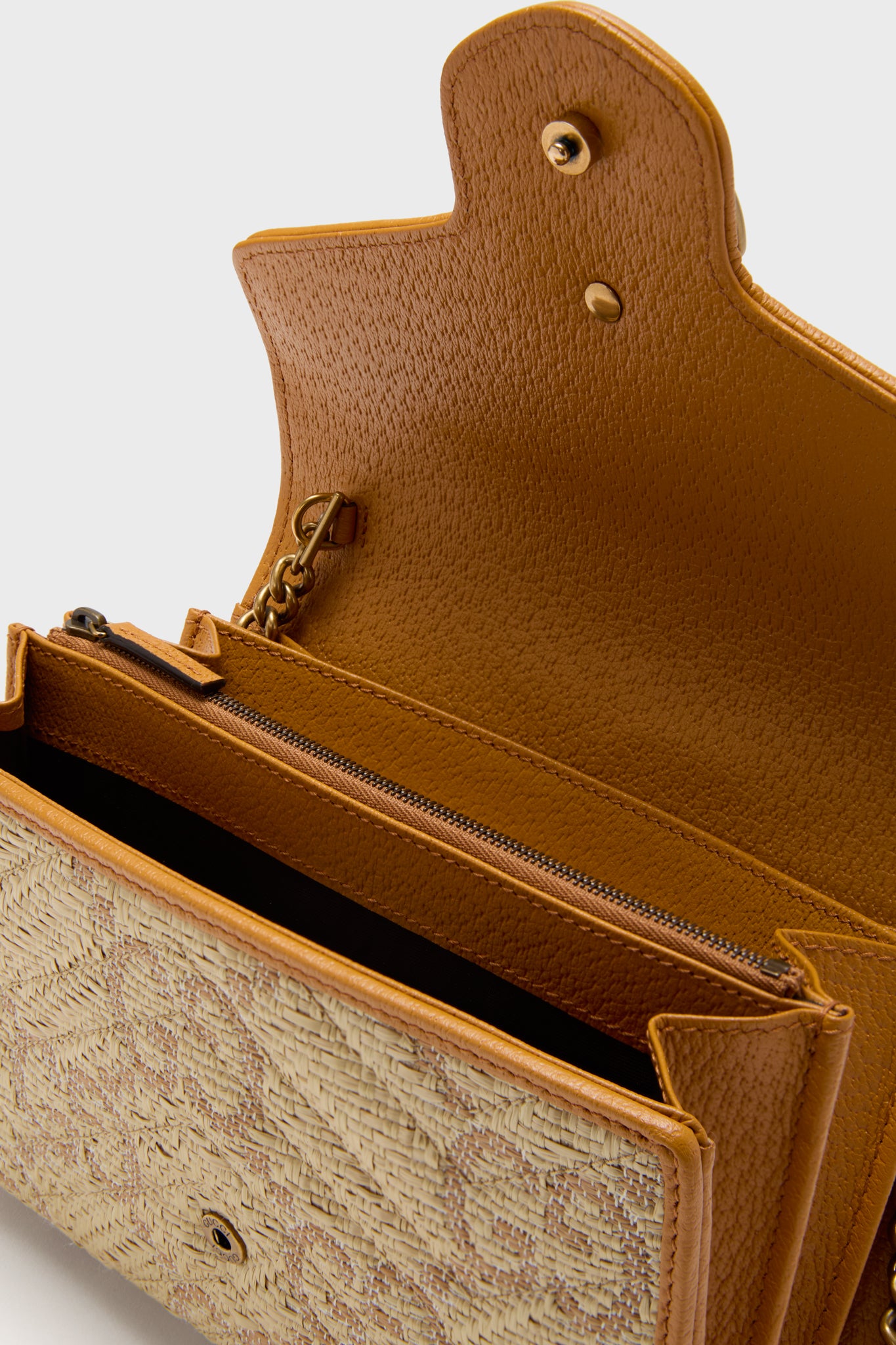 Gucci GG Marmont Raffia Wallet On Chain-Beilave