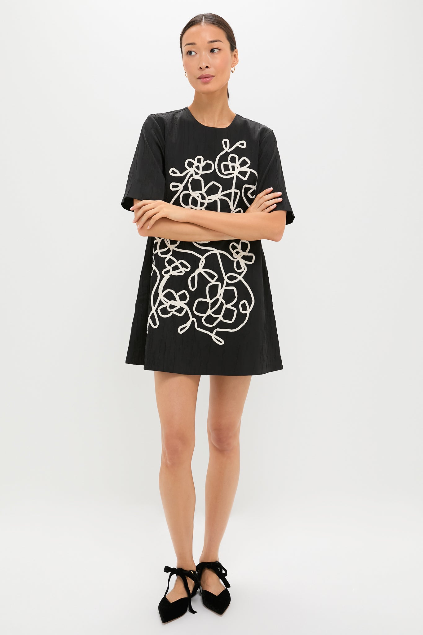 Onyx and Ivory Classic Katya Mini Dress-Beilave