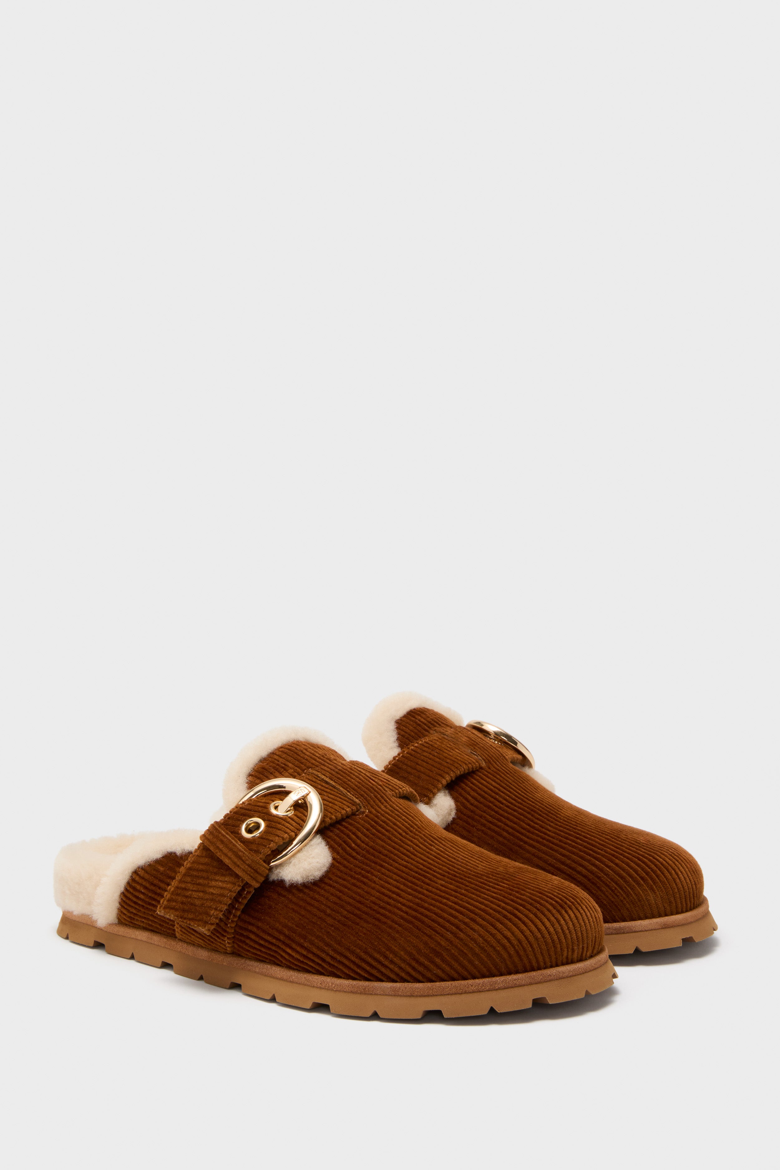 Doe and Vanilla Corduroy Velvet Chrystie Shearling Mules-Beilave