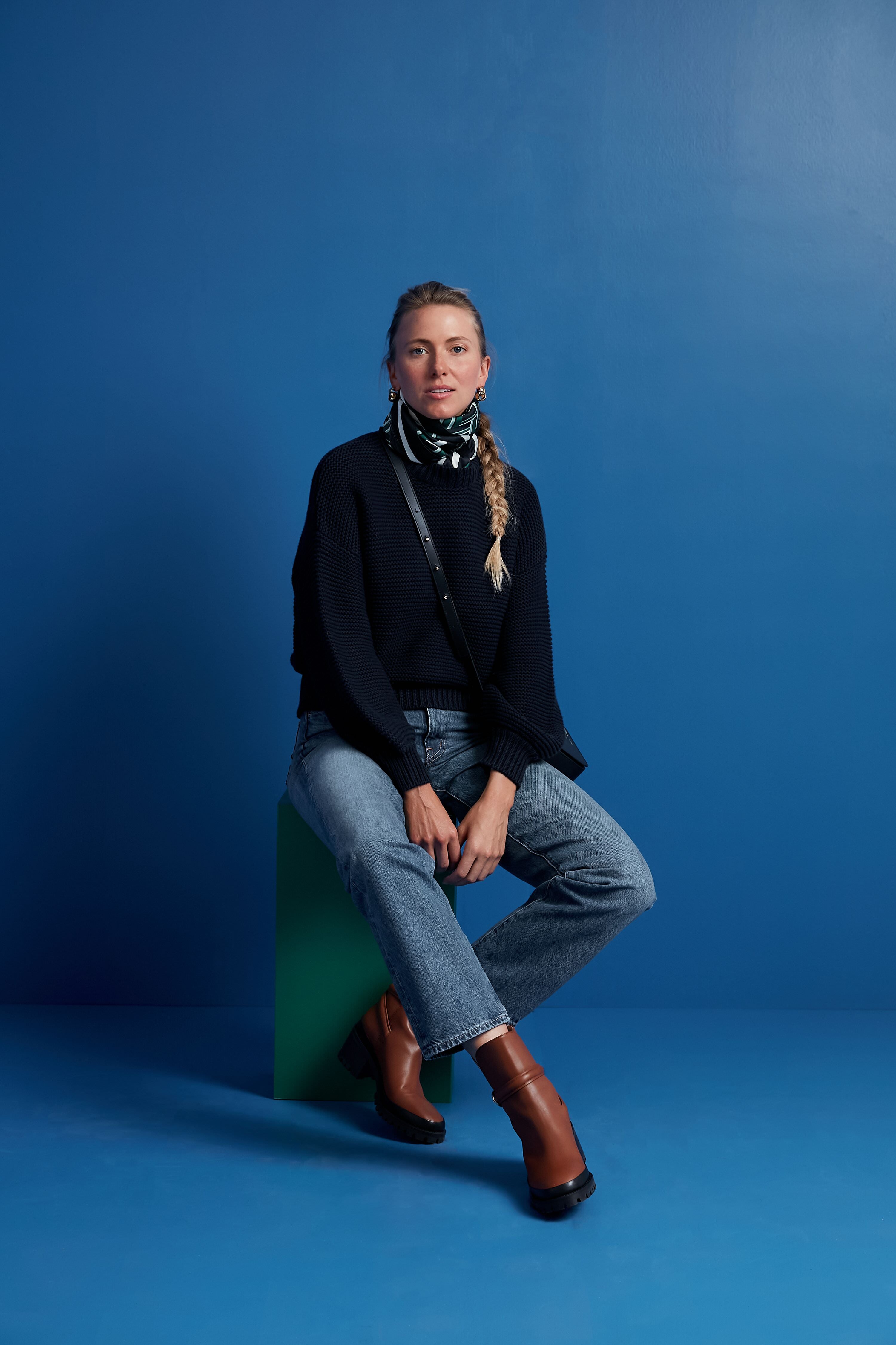 Dark Navy Button Back Crewneck Sweater-Beilave