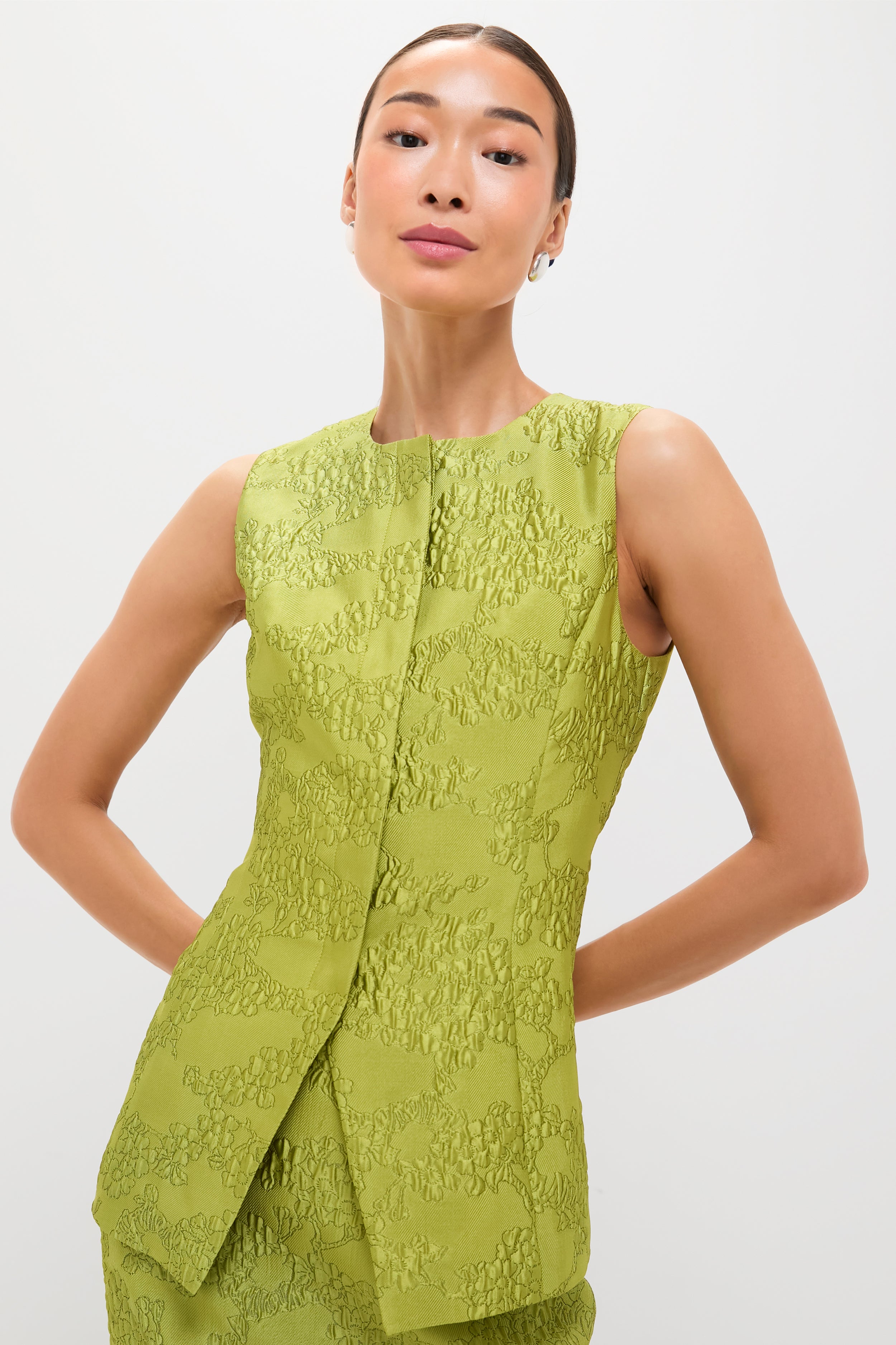 Brocade Metallic Duke Top-Beilave