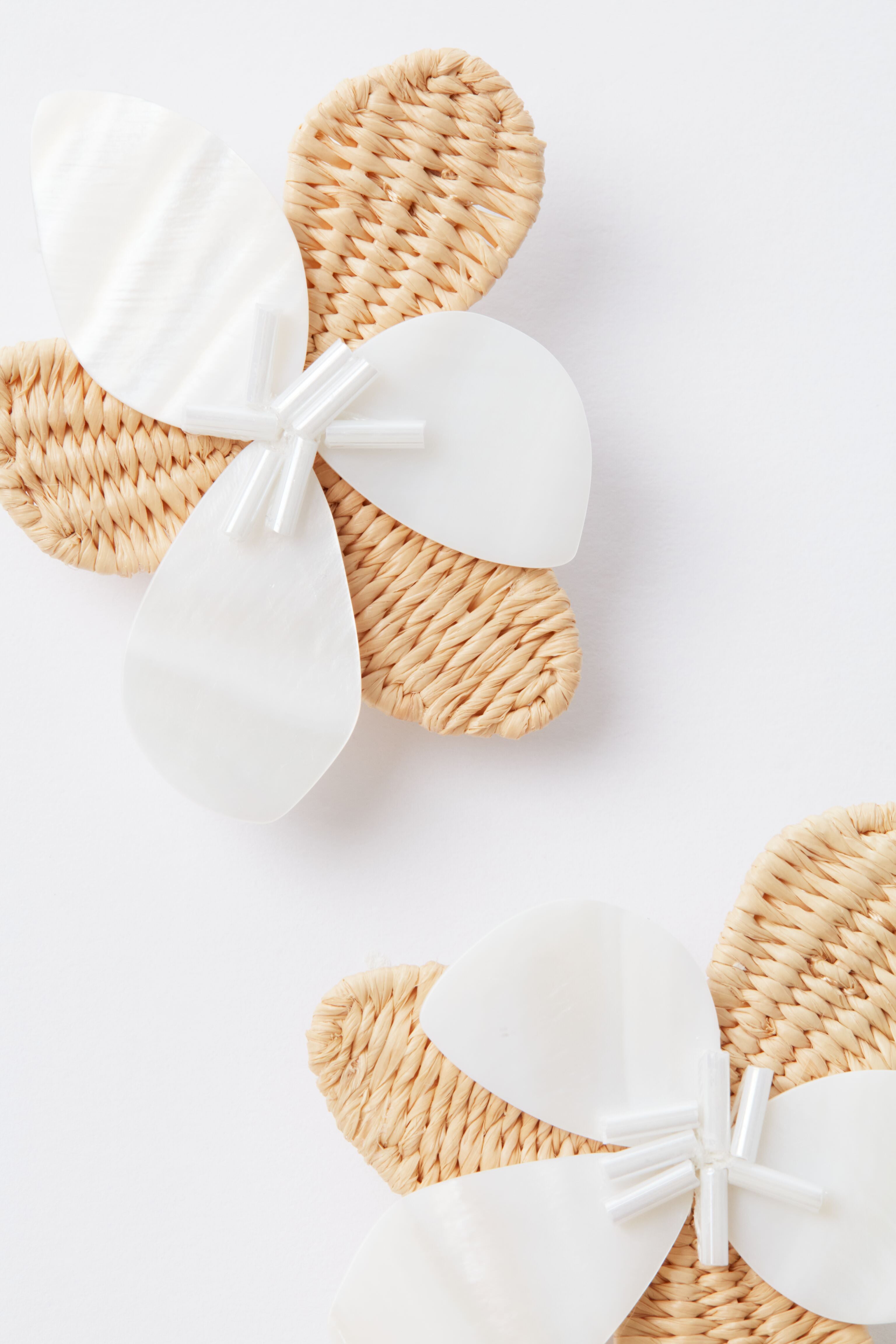 Raffia Meyers Studs-Beilave