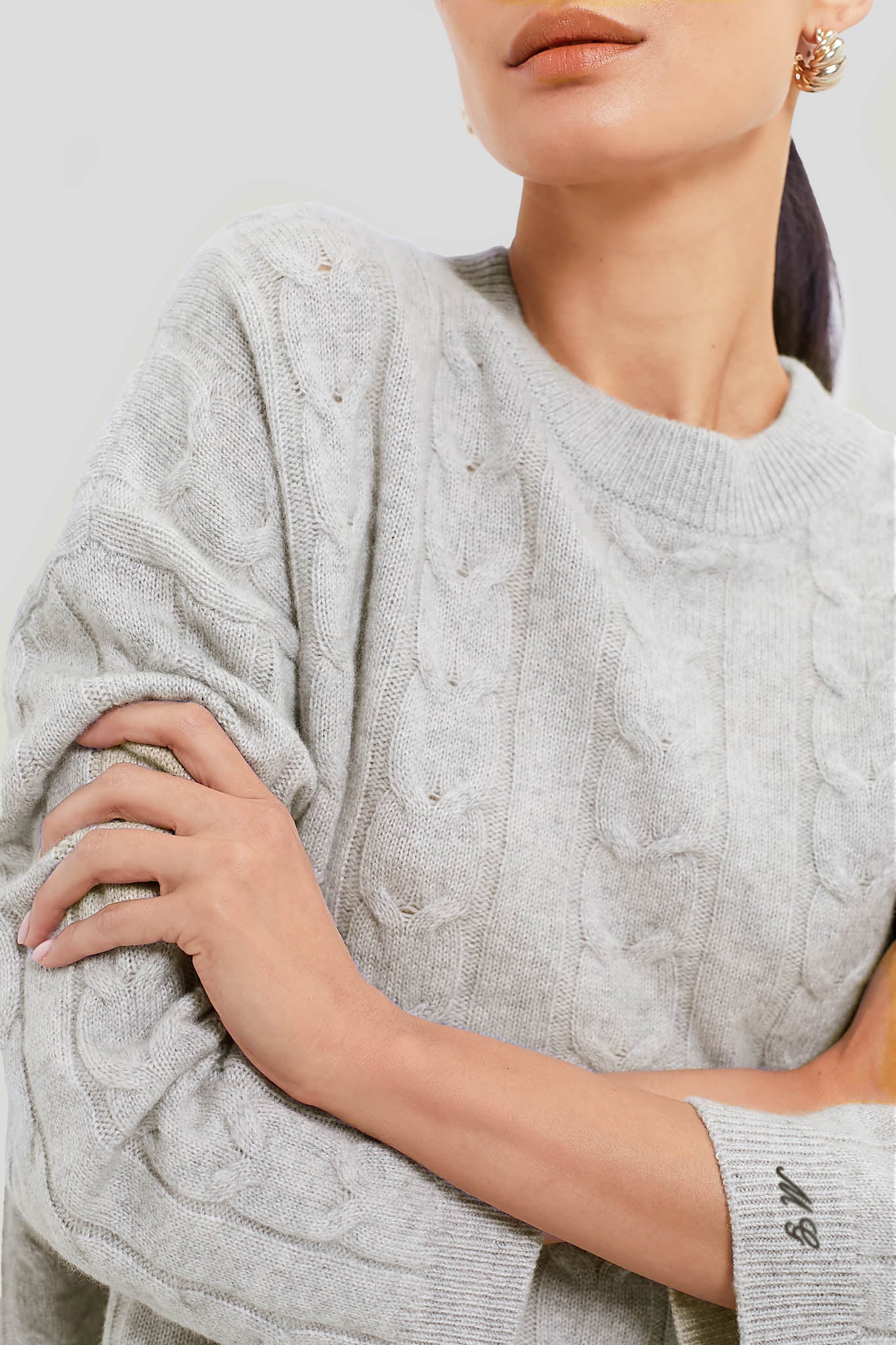 Gray Cashmere Eloise Cable Knit Boyfriend Crewneck-Beilave