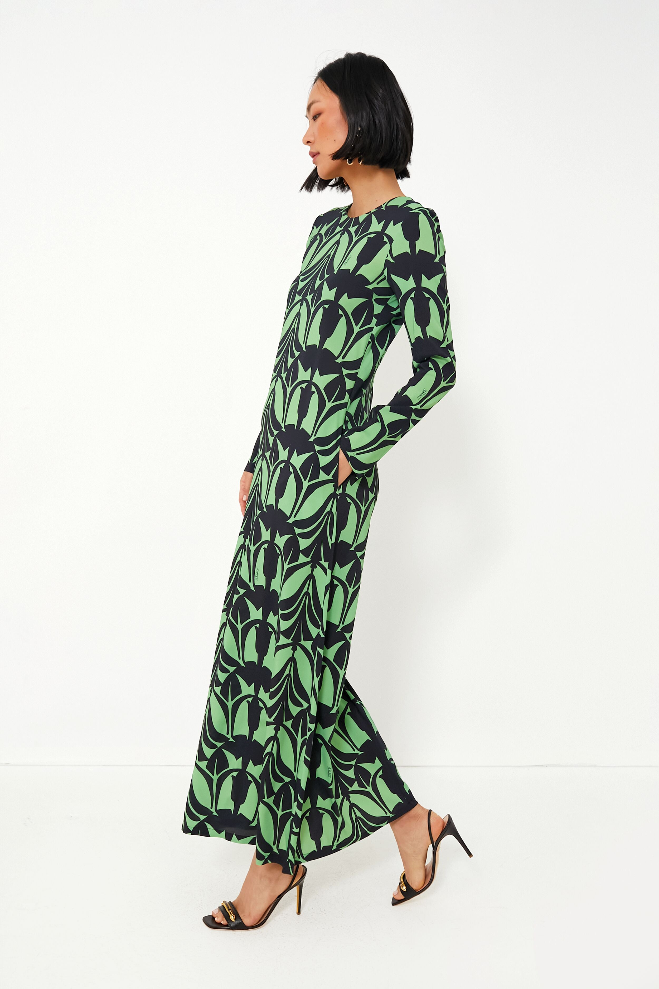 Papyrus Long Sleeve Swing Dress-Beilave