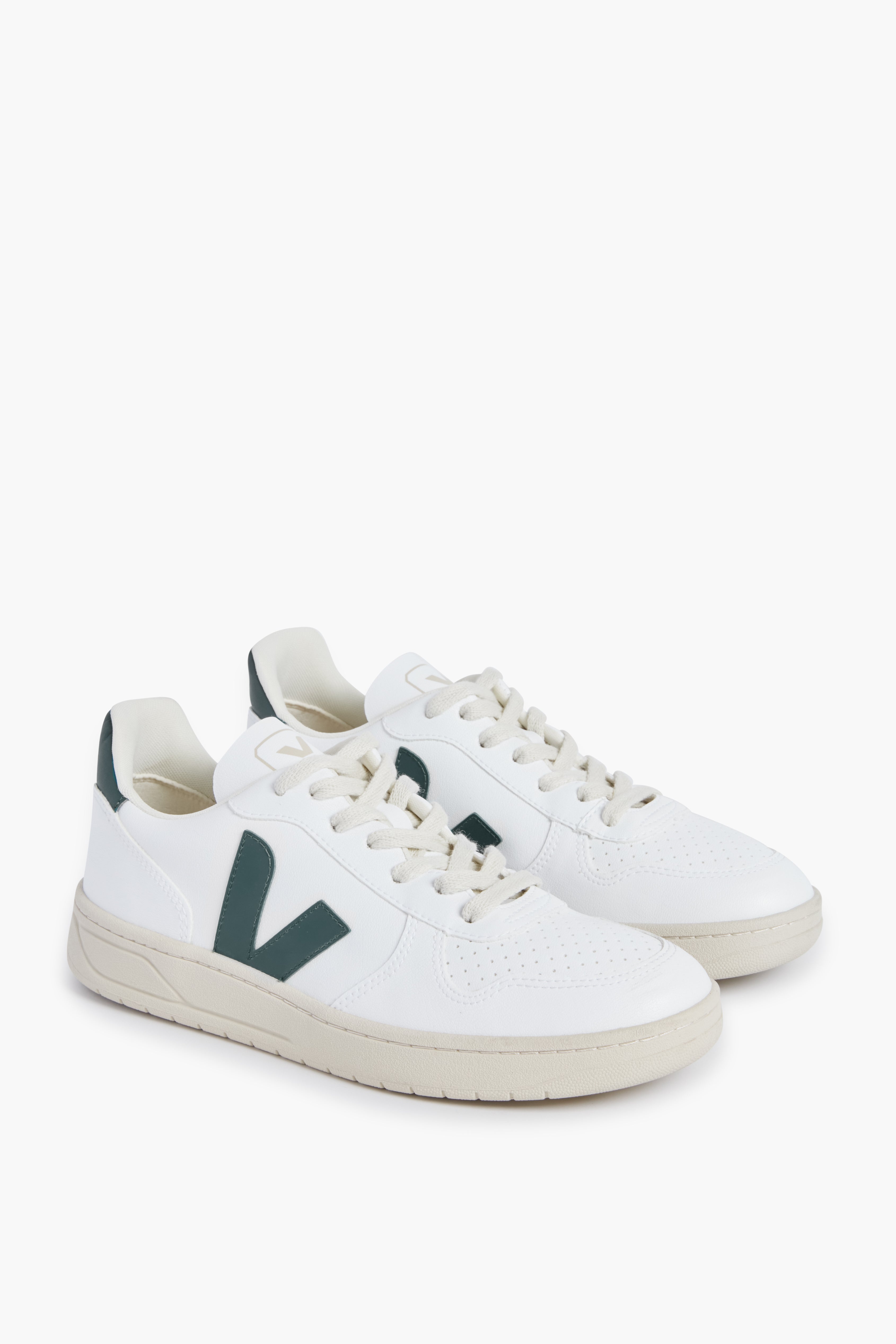 White Brittany V-10 Sneakers-Beilave
