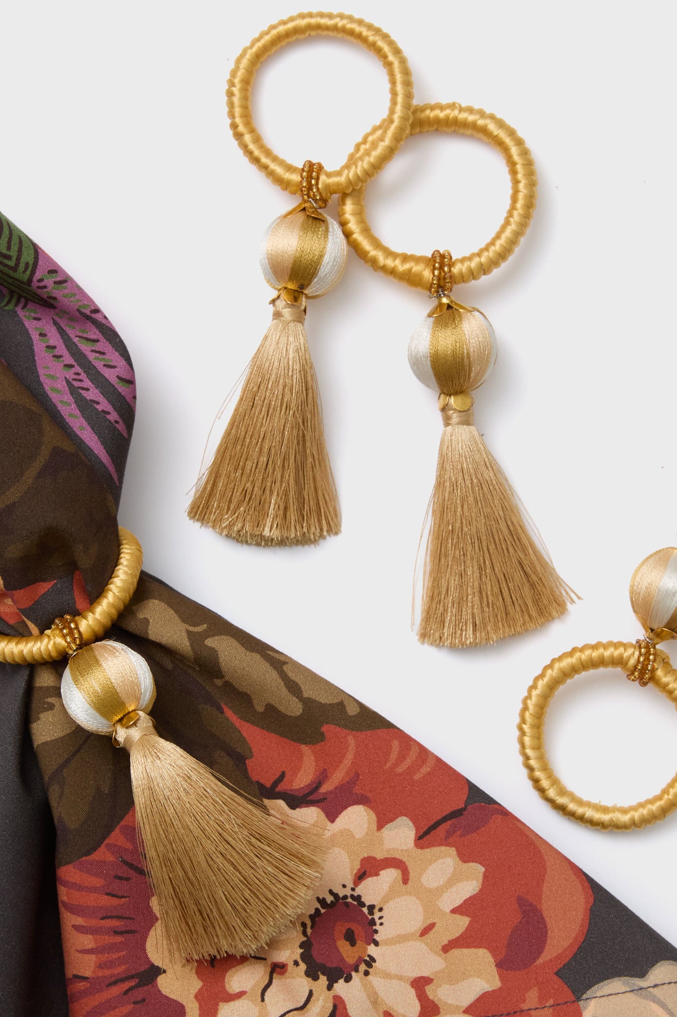 Gold Tassel Napkin Rings (Set of 4)-Beilave