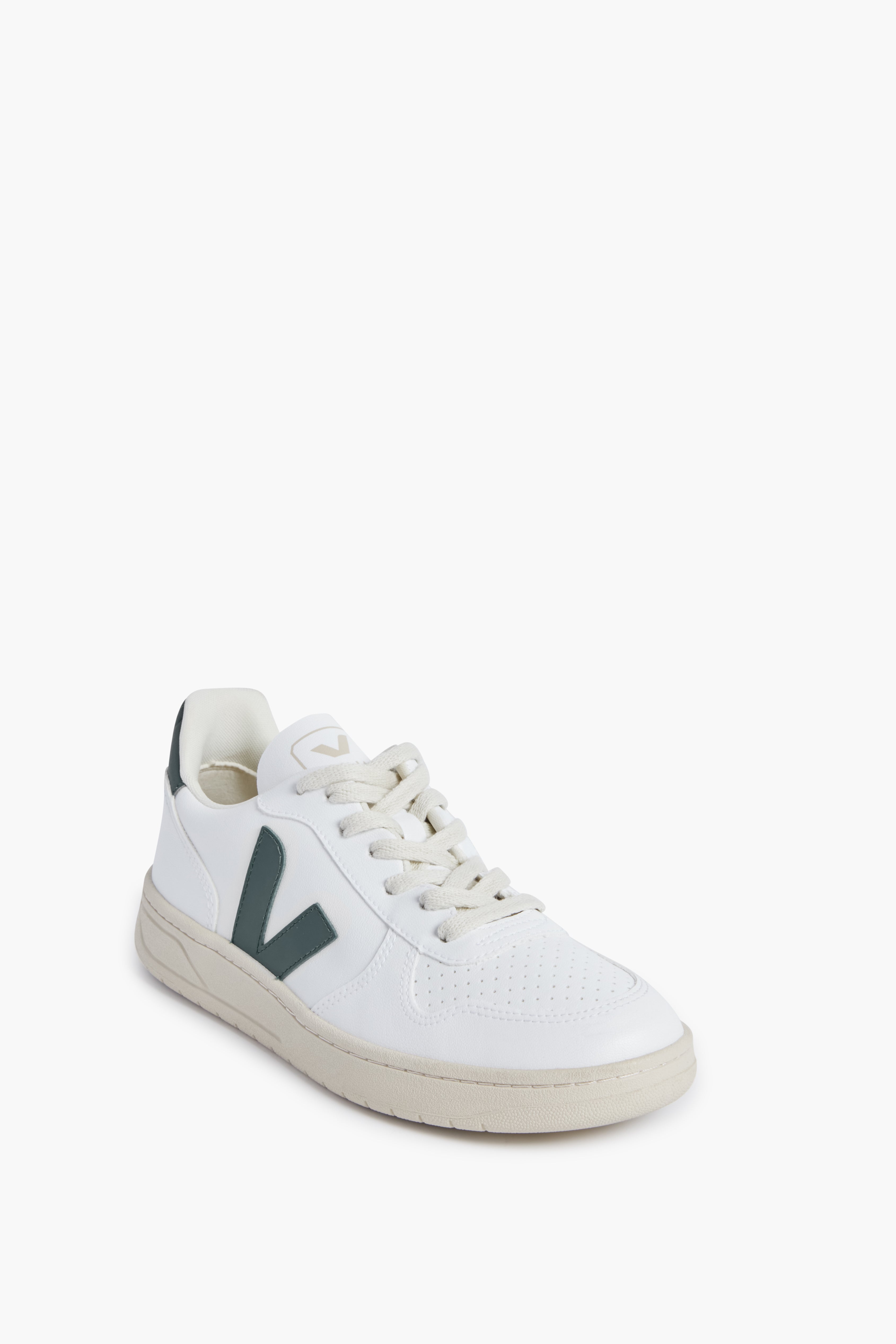White Brittany V-10 Sneakers-Beilave