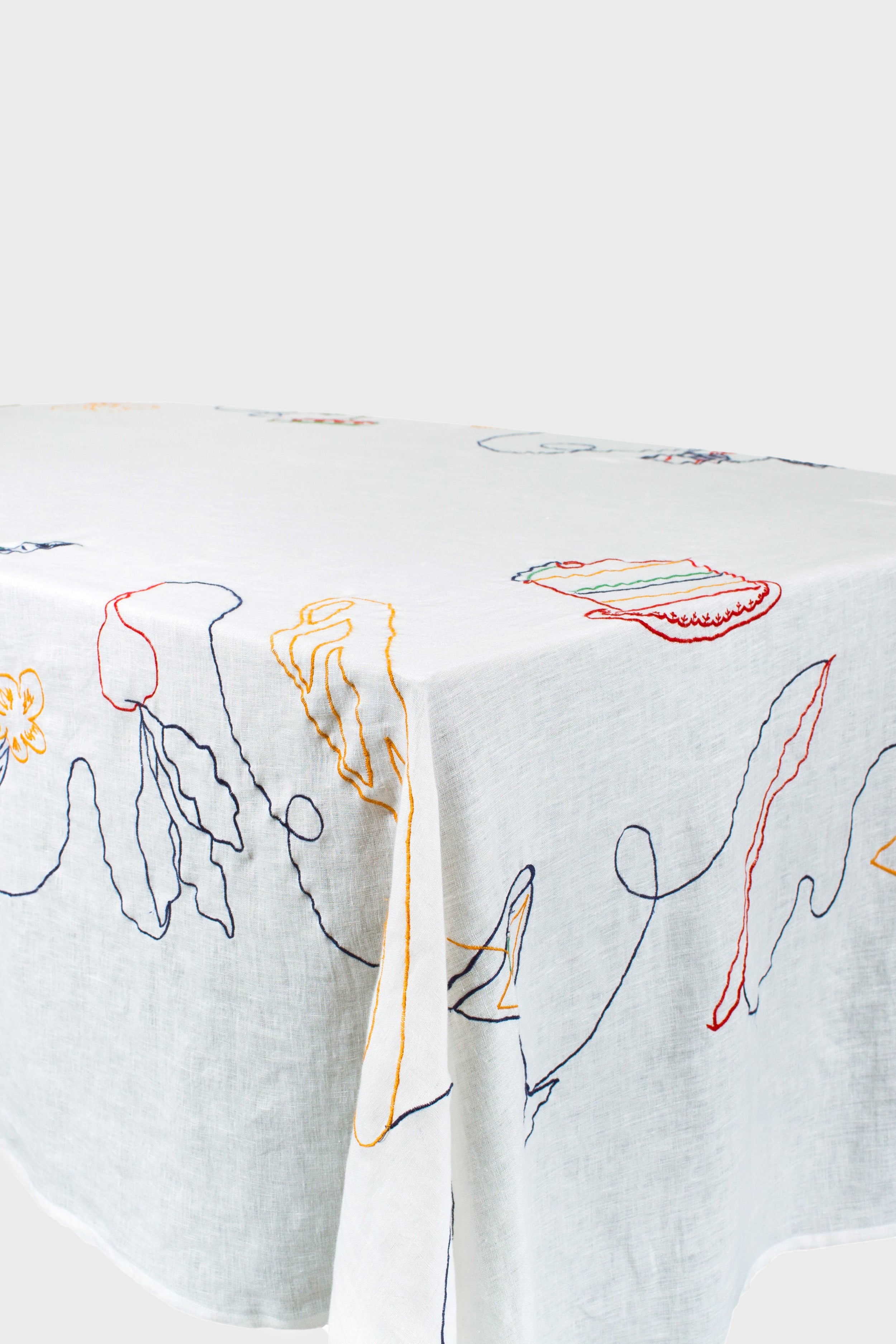 Fête Linen Embroidered Tablecloth-Beilave