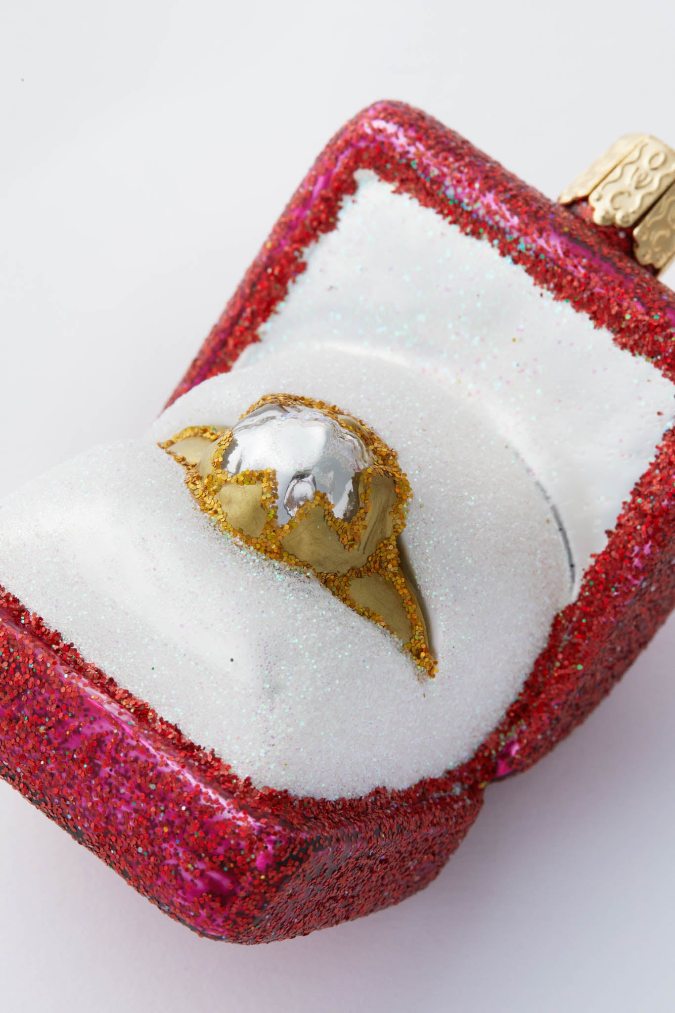 Ring In Box Ornament-Beilave