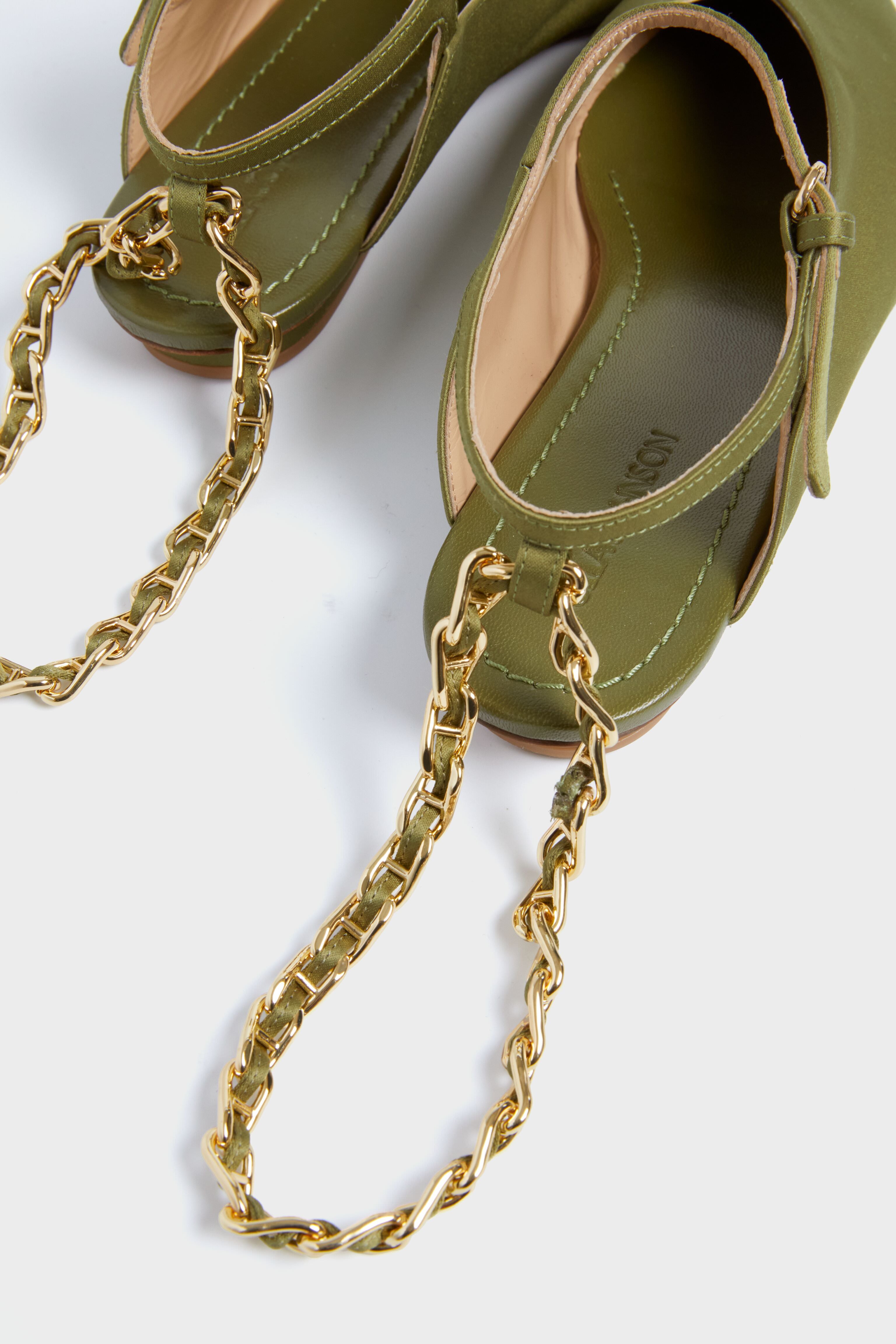 Dark Green Pointed Flats with Chain-Beilave
