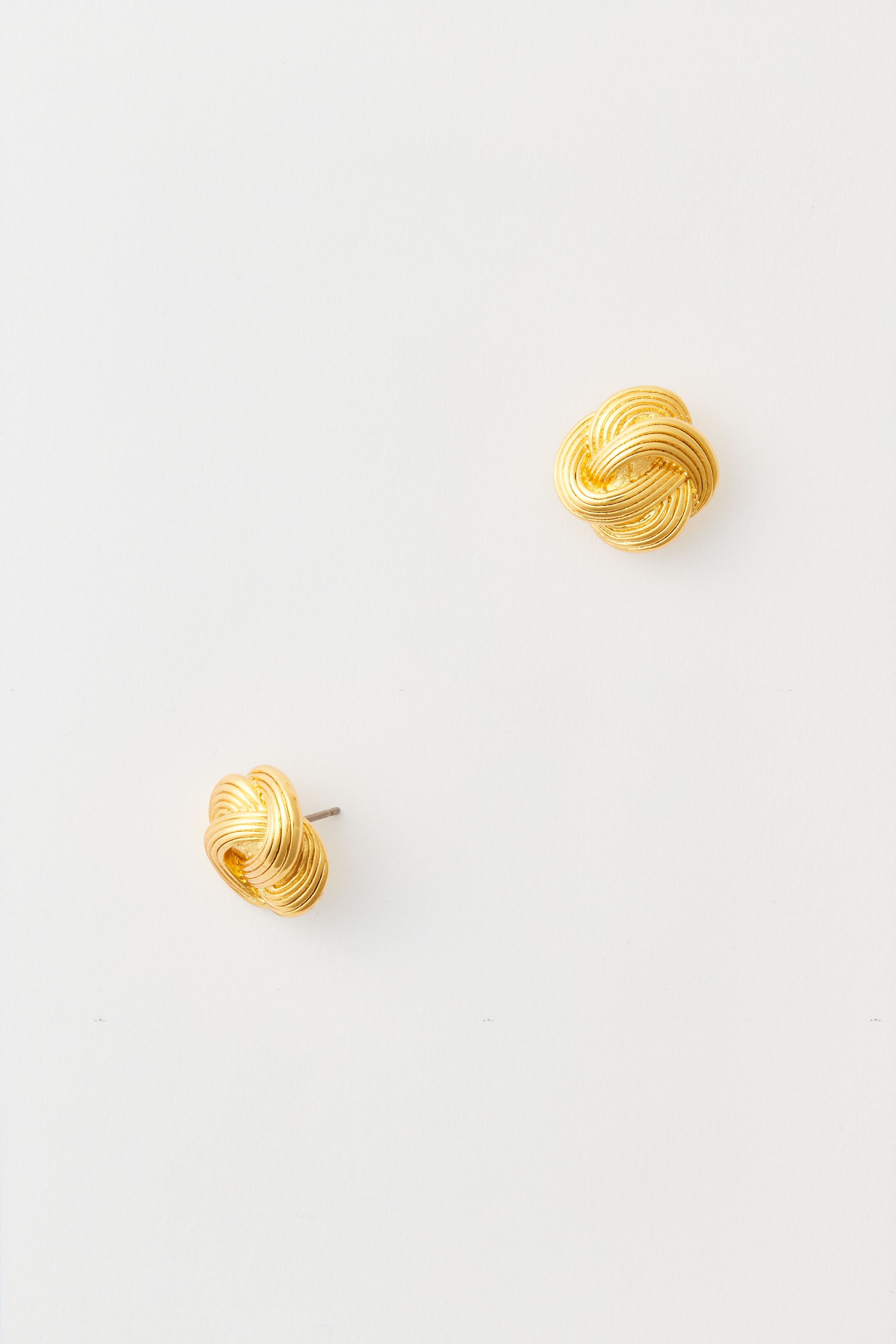 Gold Dianne Studs-Beilave