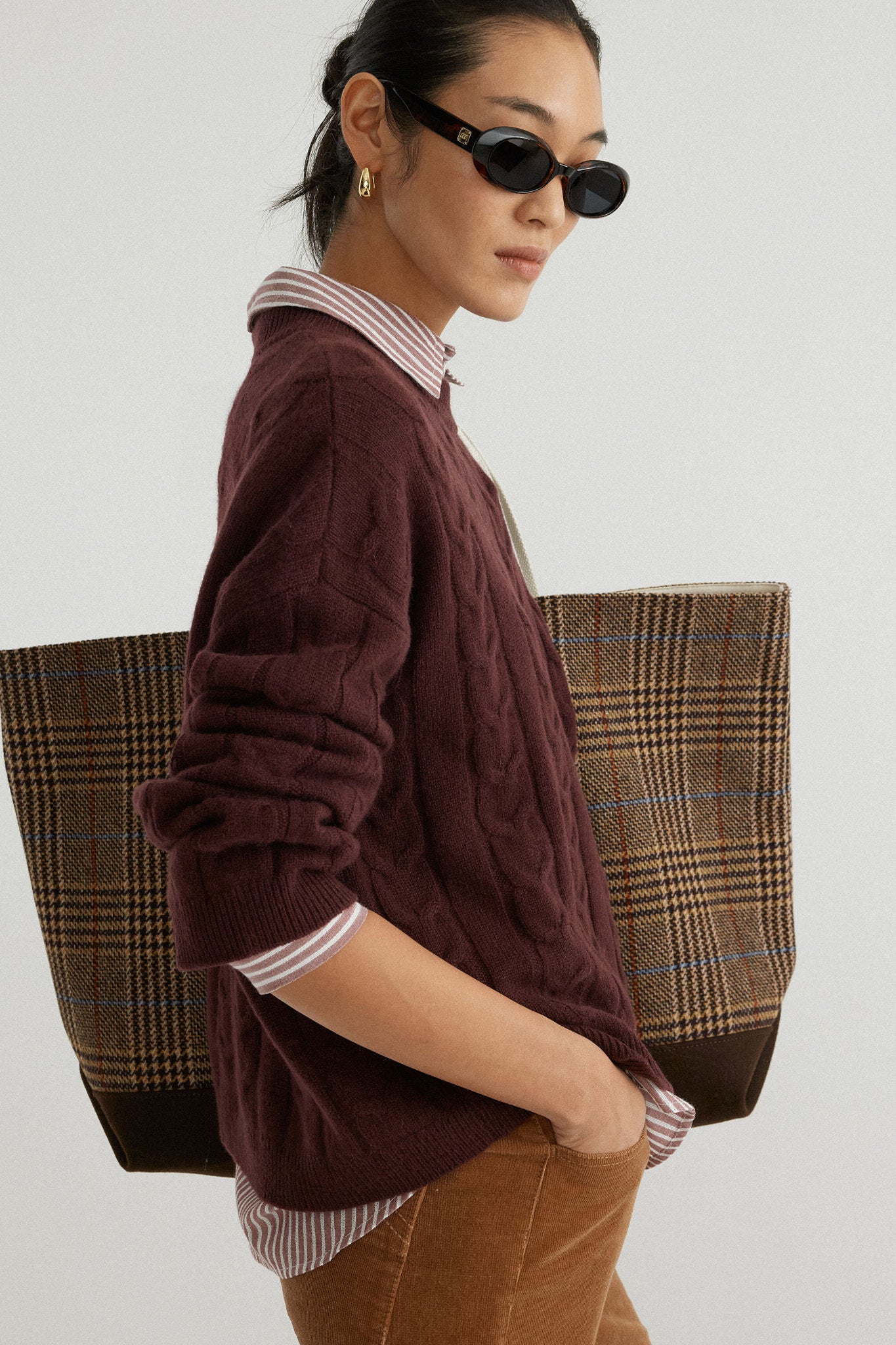 Bordeaux Plaid Tool XL Totes-Beilave