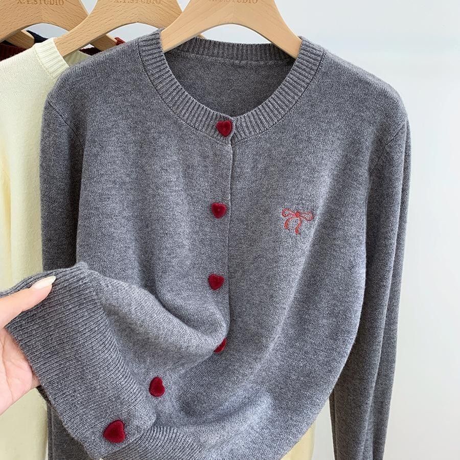 Clearance Sale🔥 Women's Casual Solid-Color Cotton Long-Sleeve Cardigan