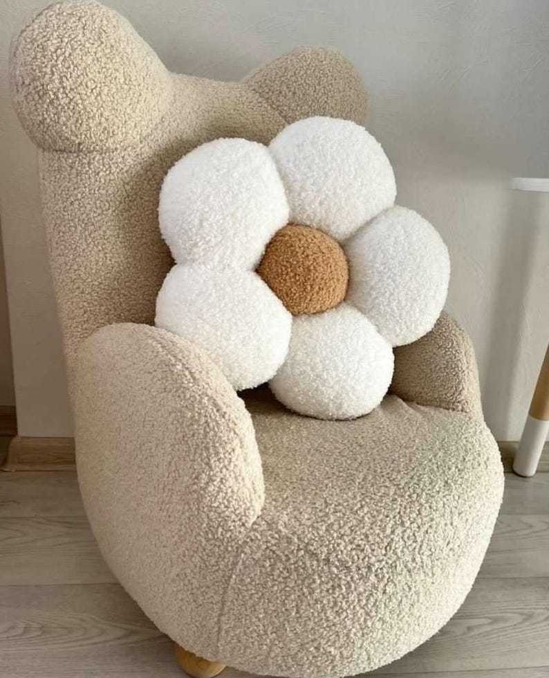 Daisy Pillow, Flower Pillow, Cushion, Home Decor, Decorative Pillow, Plush Pillow, Nursery Decor, Kids’ Room Decor