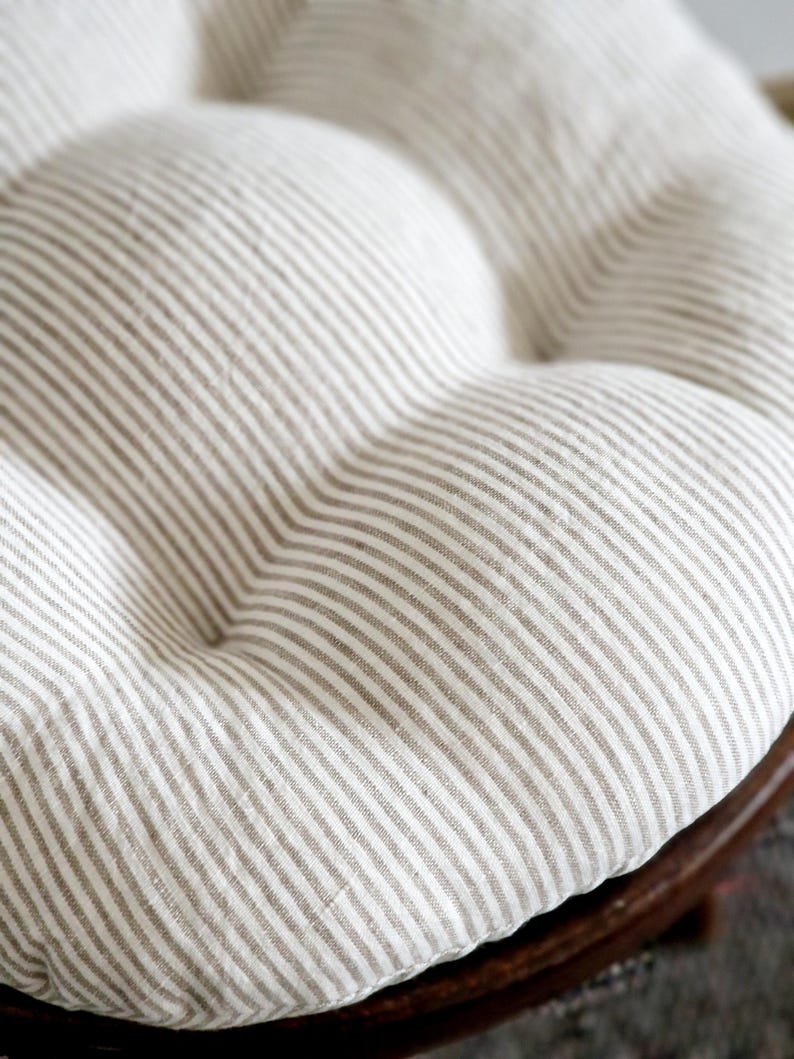Round linen chair pad with ties - Striped custom seat pad - Natural chair pillow - Chair cushion