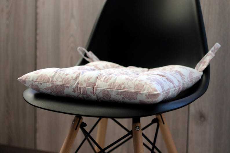 Handmade Chair Seat Cushion with Ties: Square Chair Pad