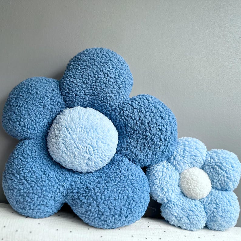 Daisy Pillow, Flower Pillow, Cushion, Home Decor, Decorative Pillow, Plush Pillow, Nursery Decor, Kids’ Room Decor