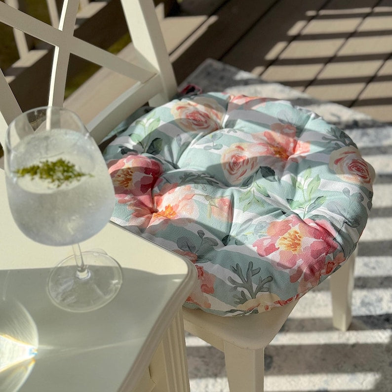 Peony Round Chair Cushion Floral Print Soft Seat Pad with Ties for Kitchen Gift for Cottage Style Lovers Round Floral Cushion for Outdoor