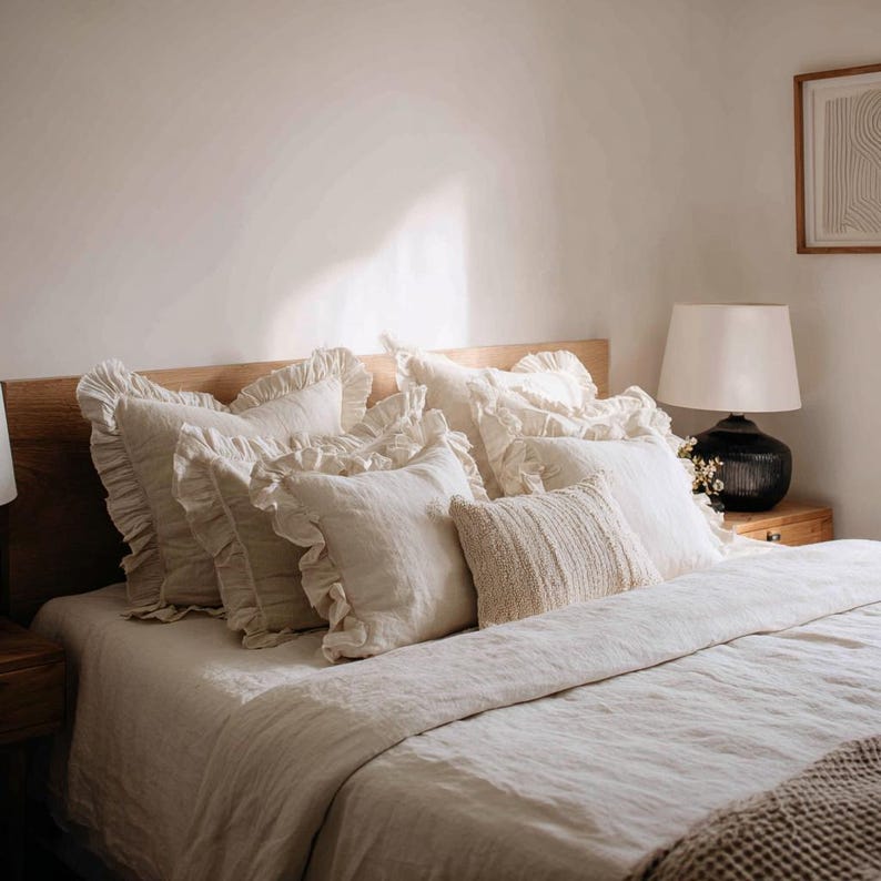 Linen Pillowcase With Ruffles Decorative Soft Ruffled Shams with Zipper closure Custom Size Breathable Pillow Cover Soft Ruffled Case