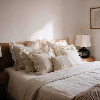 Linen Pillowcase With Ruffles Decorative Soft Ruffled Shams with Zipper closure Custom Size Breathable Pillow Cover Soft Ruffled Case