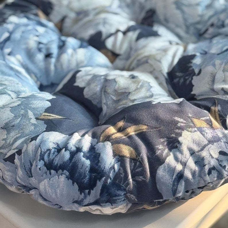 Peony Round Chair Cushion with Flowers Print Tufted Seat Pad with Ties Gift for Garden Lovers Soft Floral Pad for Dining Chairs Cozy Gift