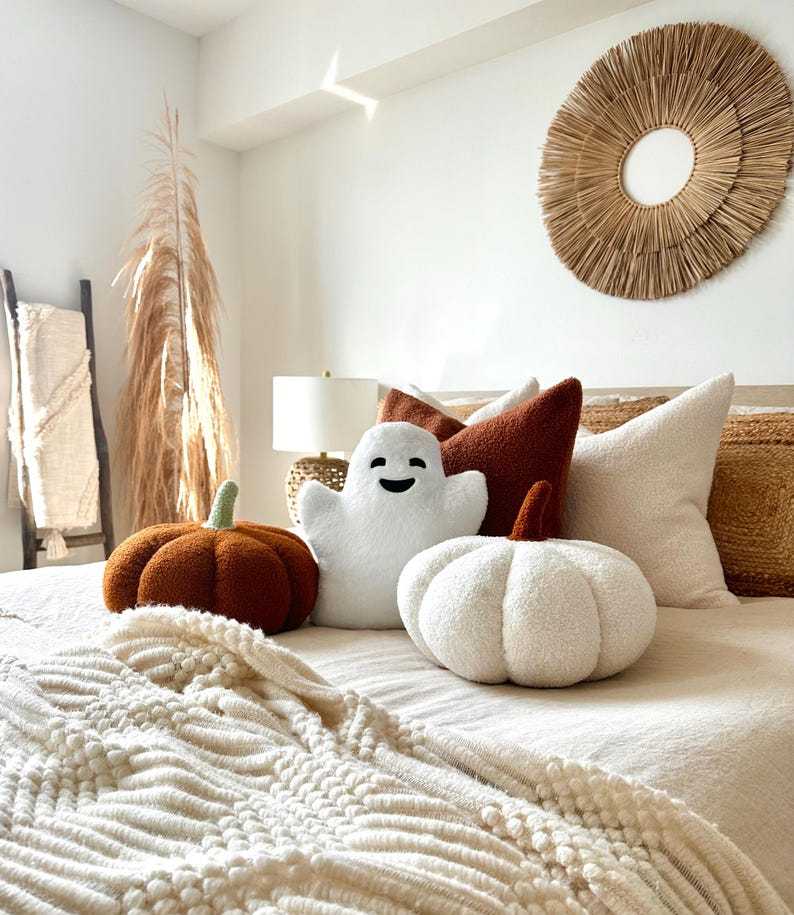 Cream Sherpa Jumbo Pillow, White Pumpkin Pillow, Large Pumpkin Decorative Pillow, Oversized Pumpkin Pillow, Halloween Home Decor
