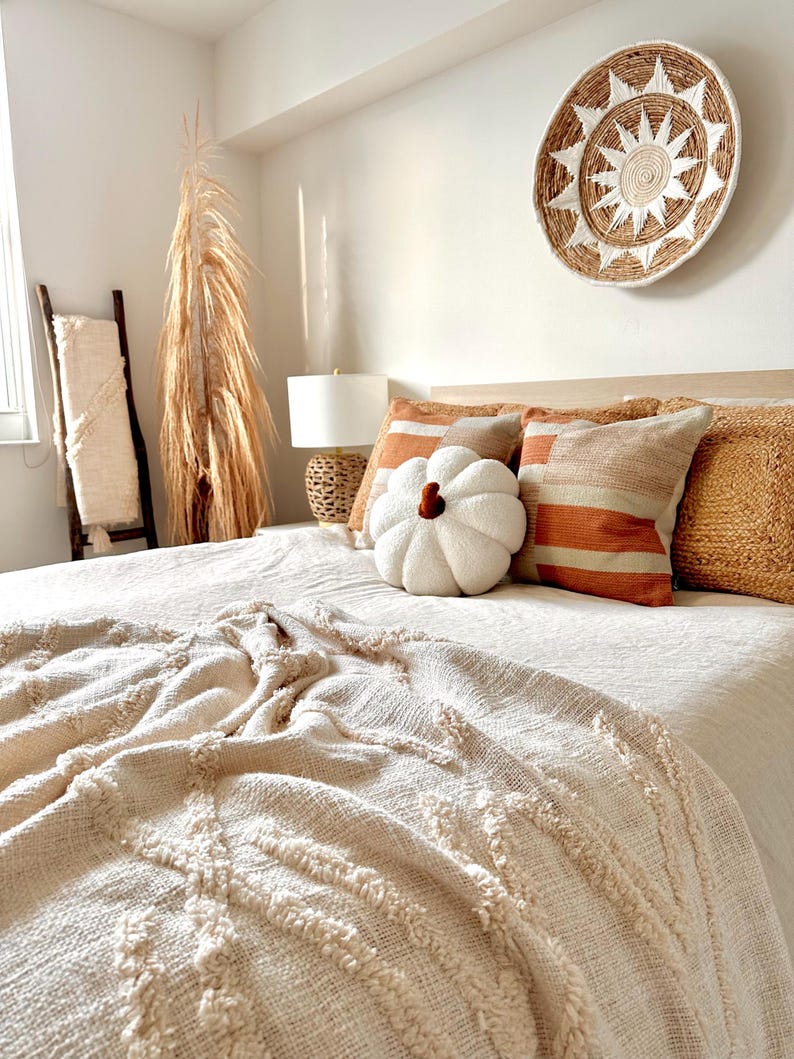 Cream Sherpa Jumbo Pillow, White Pumpkin Pillow, Large Pumpkin Decorative Pillow, Oversized Pumpkin Pillow, Halloween Home Decor