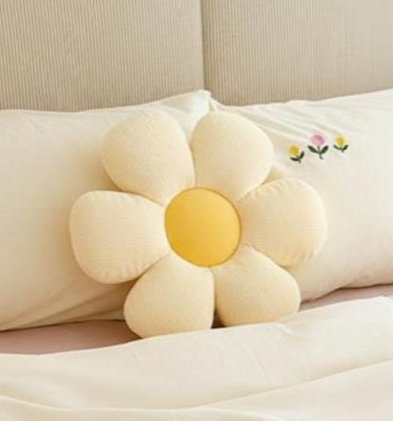 Flower Pillow, Soft Decorative Flower Cushion for Sofa, Kids Bedroom Decor, Throw Pillow, Aesthetic Home Decor Gift, Gifts for Her, Cushion
