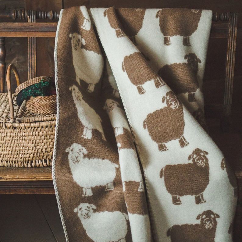 4 Multiple Colors, Wool Blanket Natural New Zealand Wool 130x200cm Double-sided Reversible Blanket Throw Plaid Warm with Old sheep Gift