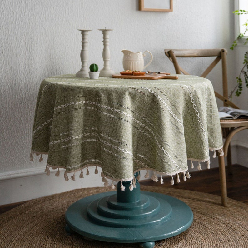 Round Linen Tablecloth: Bohemia Twist Stripes with Tassels