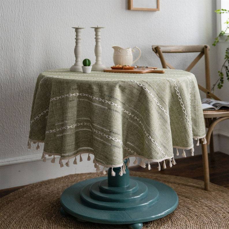 Round Linen Tablecloth: Bohemia Twist Stripes with Tassels