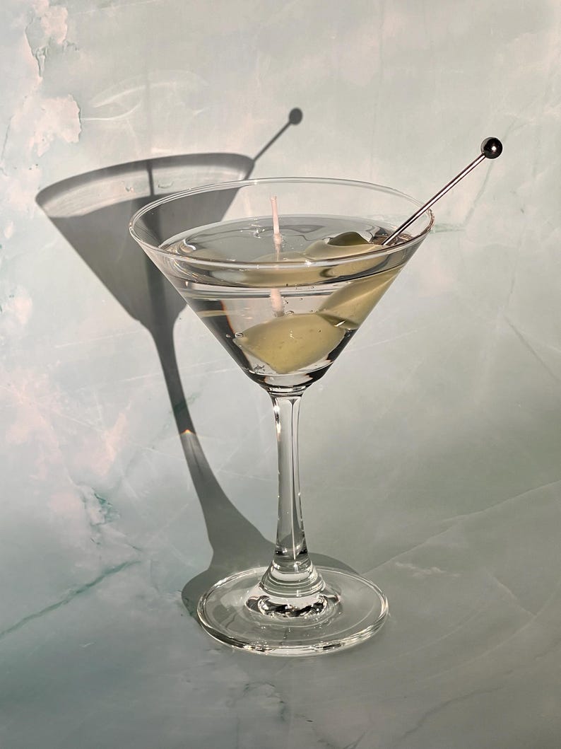 Martini Candle: Gel Wax, Extra Olives, Reusable Glass / Cocktail Candles / Dirty Martini Lovers / Housewarming Gifts / Bar Car Ideas