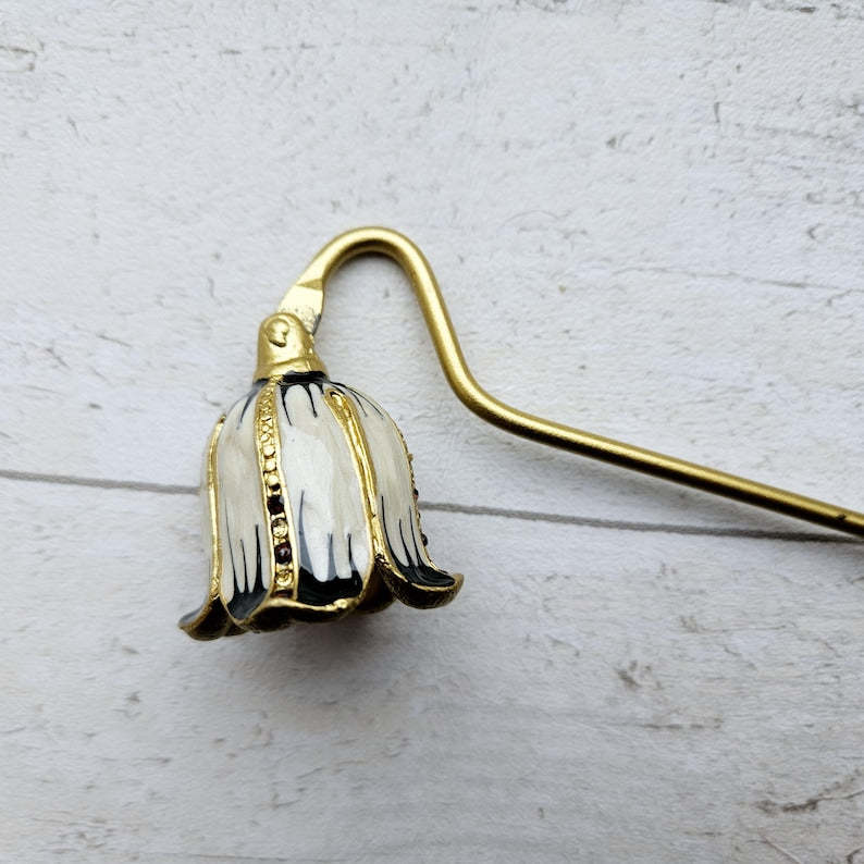 Elegant Candle Snuffer: Christmas Home Decor Gift
