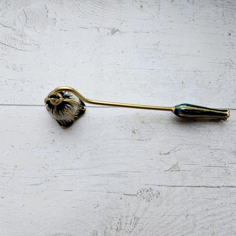 Elegant Candle Snuffer: Christmas Home Decor Gift