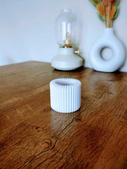 Ribbed Tealight Candle Holder