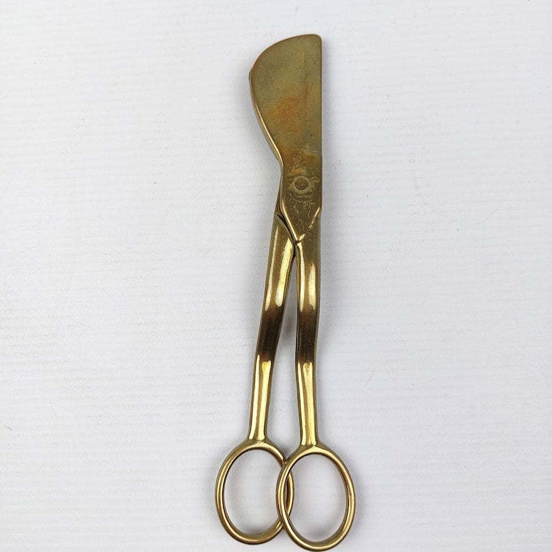 Antique Brass Candle Snuffer with Stand - Vintage Candle Flame Extinguisher, Elegant Home Decor