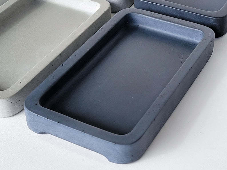 Handmade Concrete Tray – Minimalist Decorative Tray for Bottles, Candles, Jewelry, Keys – Modern Tray, Countertop Organizer, Home Decor Gift