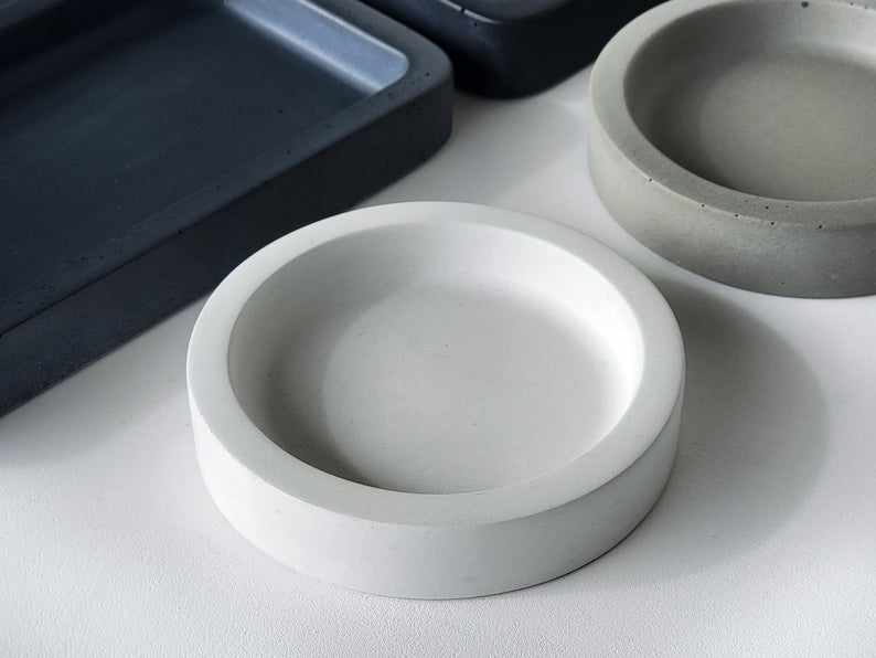 Handmade Concrete Tray – Minimalist Decorative Tray for Bottles, Candles, Jewelry, Keys – Modern Tray, Countertop Organizer, Home Decor Gift