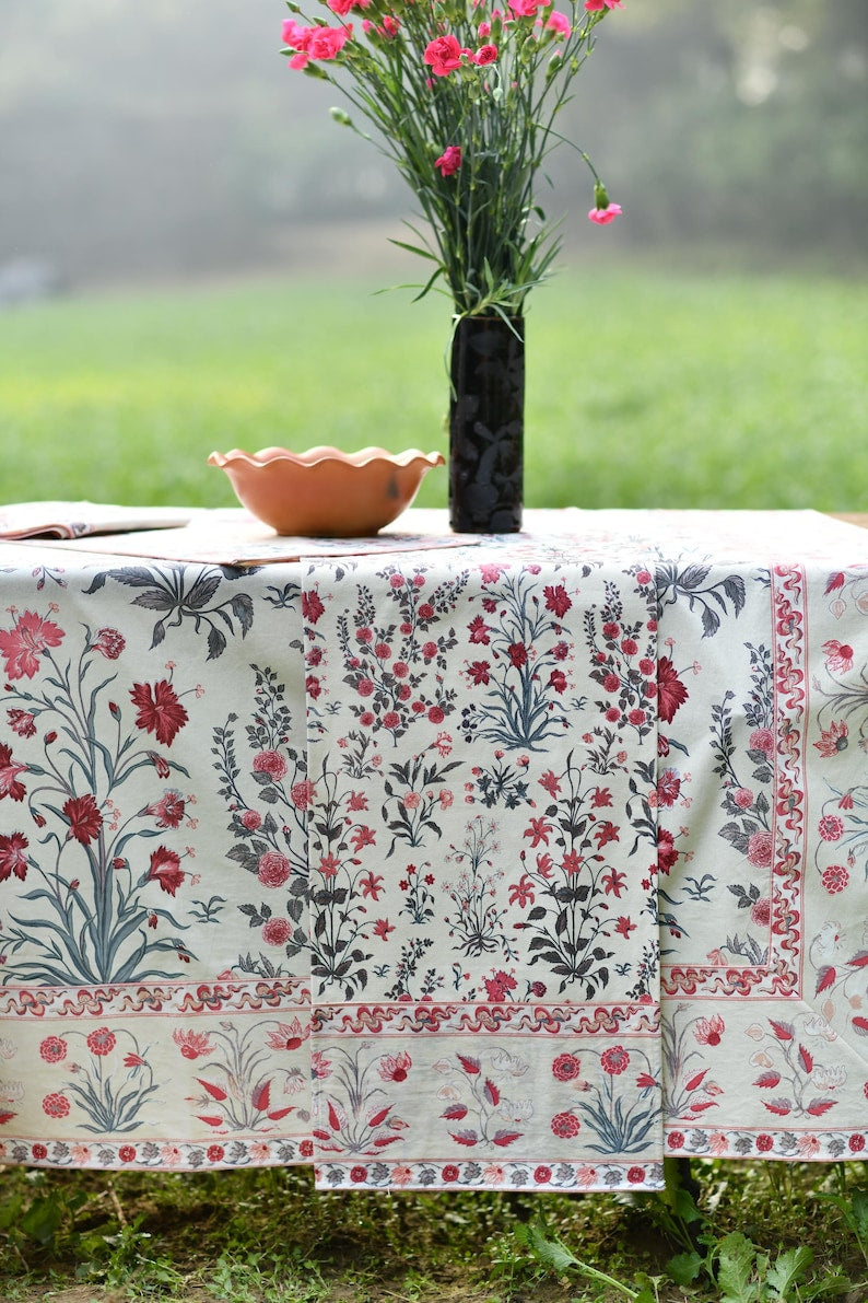 Floral Print Tablecloth: Handcrafted Cotton Dining Decor