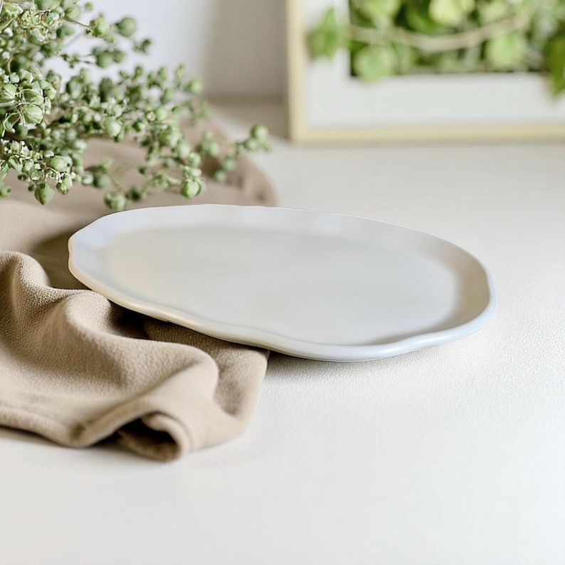 Gold Flake Concrete Tray: Oval Trinket Dish & Candle Holder