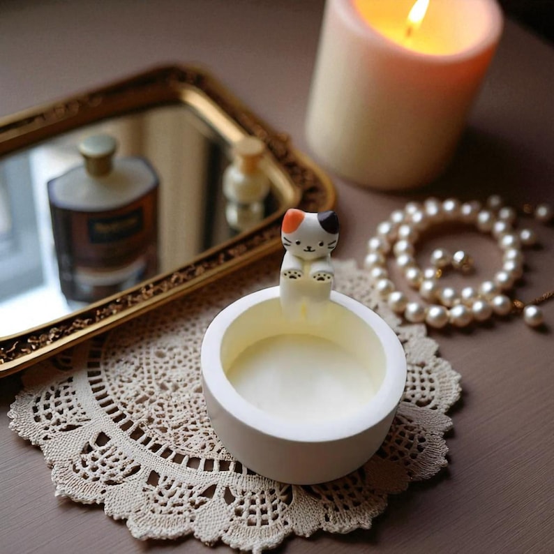 Whimsical Cat Roasting Candlestick: Resin Animal Candle Holder