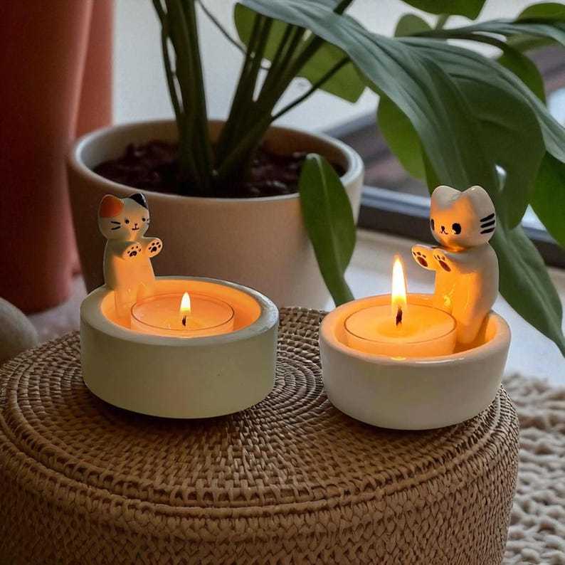 Whimsical Cat Roasting Candlestick: Resin Animal Candle Holder