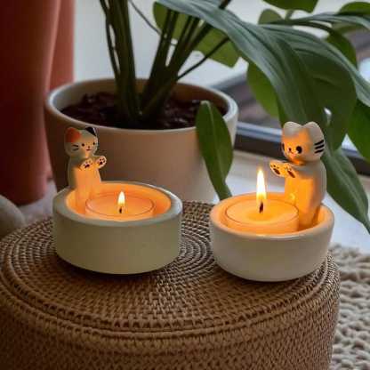 Whimsical Cat Roasting Candlestick: Resin Animal Candle Holder