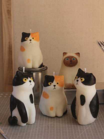 Handmade Cat Scented Candle, Artistic Cat Candle, Cute Cat Lovers Gift, Eco-friendly Candle with Gift Tray & Matches