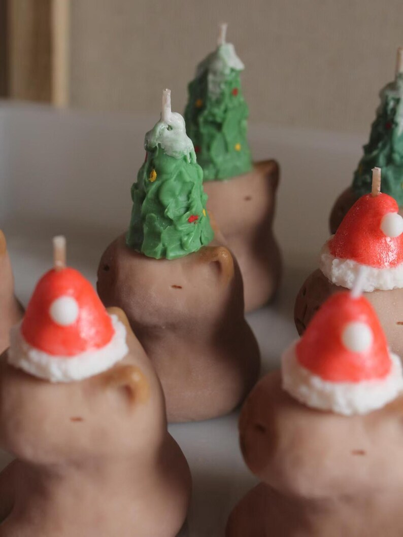 Handmade Capybara Christmas Scented Candle, Soy Wax Animal Candle, Cute Holiday Gift, Birthday Gift for Her, Christmas Gift