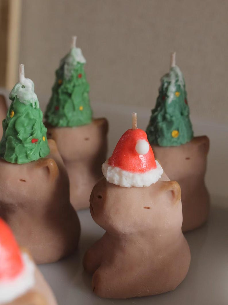 Handmade Capybara Christmas Scented Candle, Soy Wax Animal Candle, Cute Holiday Gift, Birthday Gift for Her, Christmas Gift