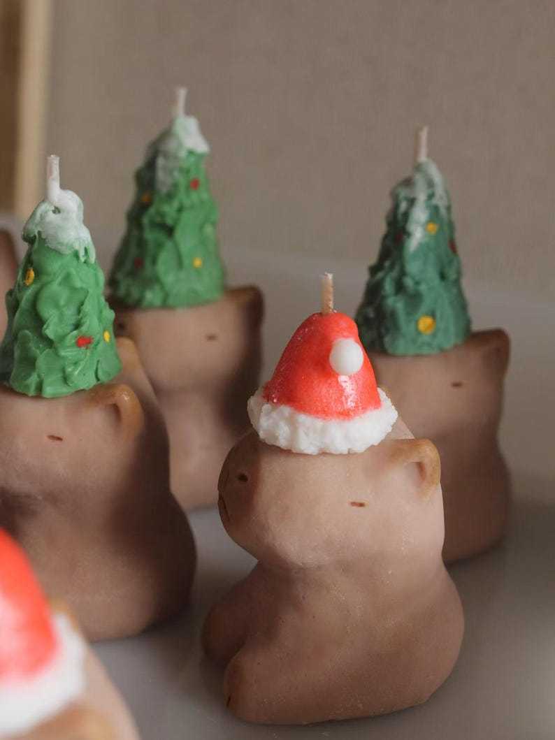 Handmade Capybara Christmas Scented Candle, Soy Wax Animal Candle, Cute Holiday Gift, Birthday Gift for Her, Christmas Gift